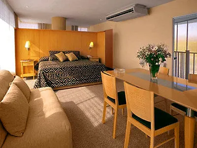 Apart-hotel Urbana Suites Mendoza