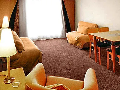 Urbana Suites Mendoza 3*,